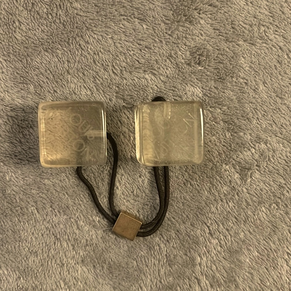 Louis Vuitton ponytail holder